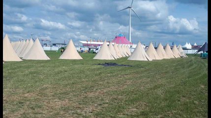 Visite guidée au Dour Festival
