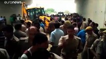 فيديو: عشرات القتلى في حادث انقلاب حافلة شمالي الهند