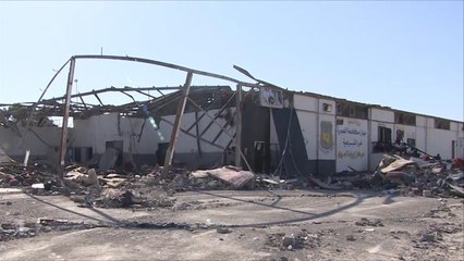 لاجئو مركز تاجوراء يضربون عن الطعام