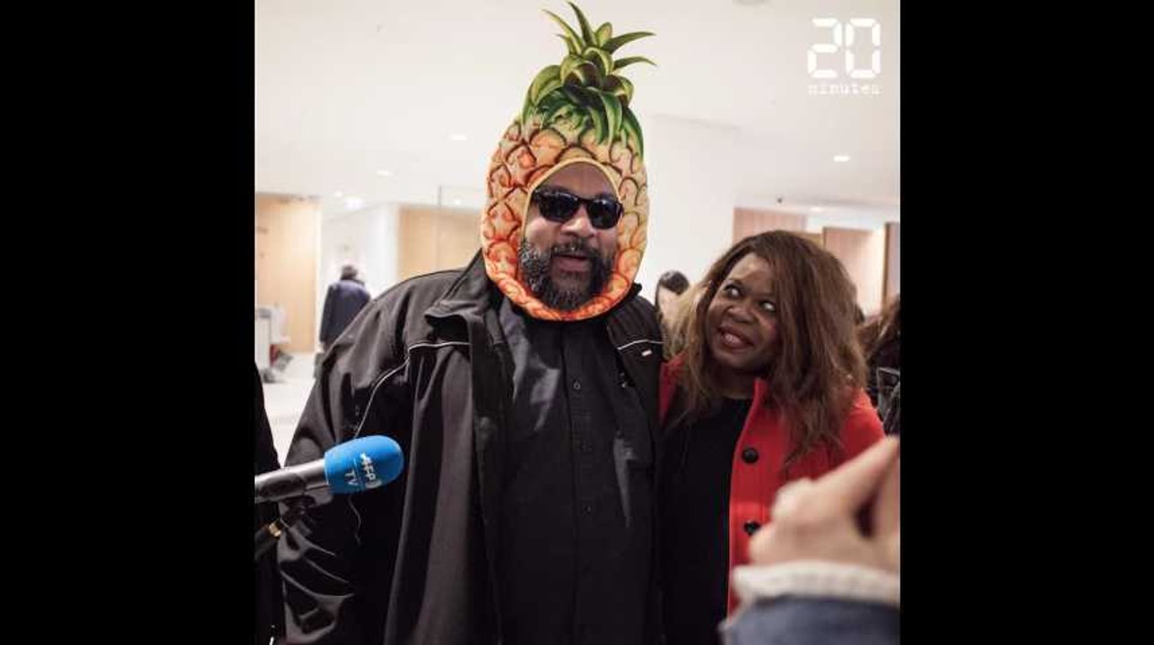 Dieudonné condamné à deux ans de prison ferme