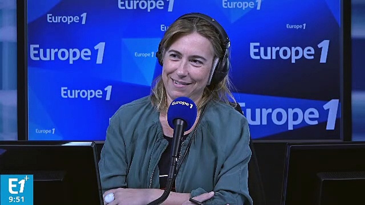 La carte postale mythomane de Ben H : "J'étais dans un camping naturiste avec Christophe Castaner !"