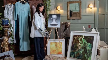 الرواق الثقافي.. الروبوت الرسام يبيع لوحته بمليون دولار