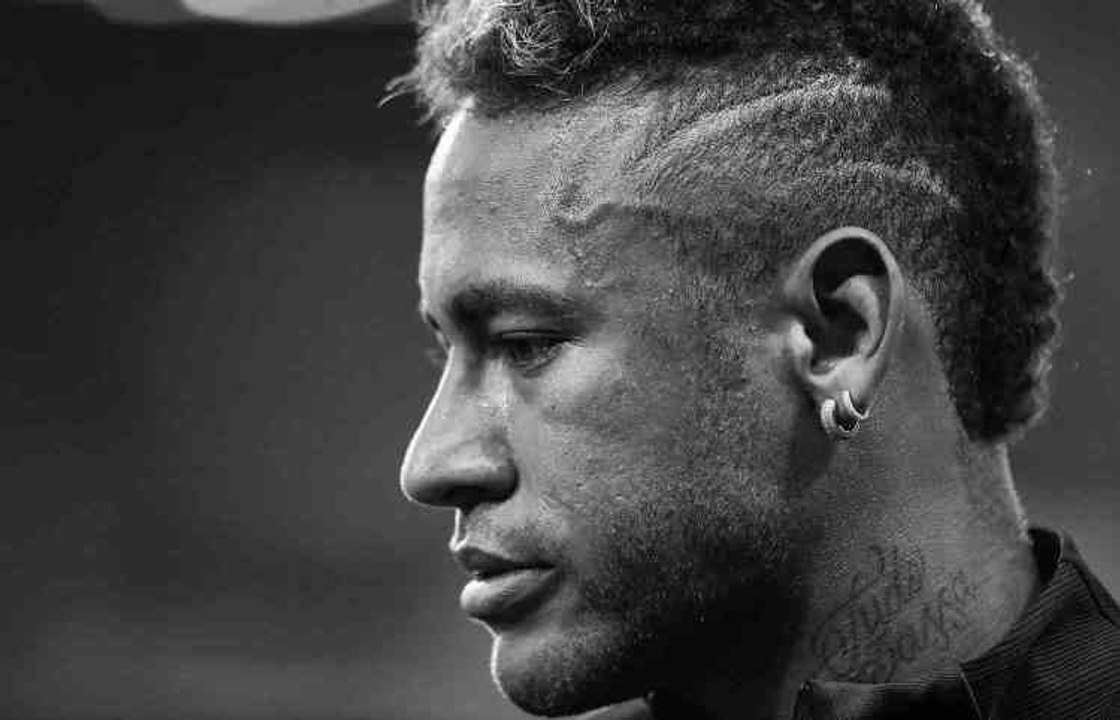 Die Geschichte von Neymar JR