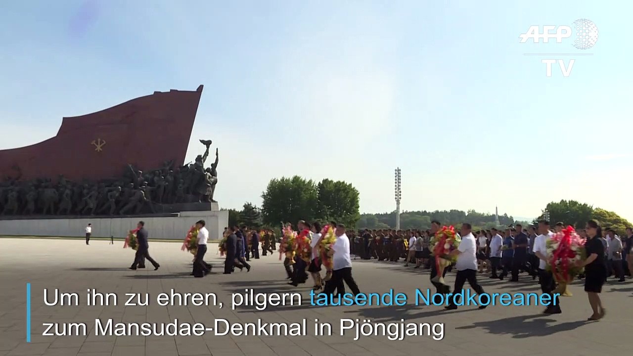Nordkoreaner pilgern zu Kim-Il-Sung-Denkmal