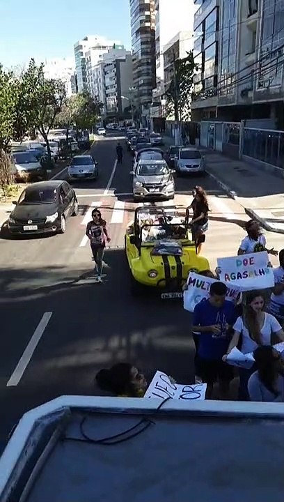 Grupo de Jovens recolhe doações de agasalhos em Vila Velha