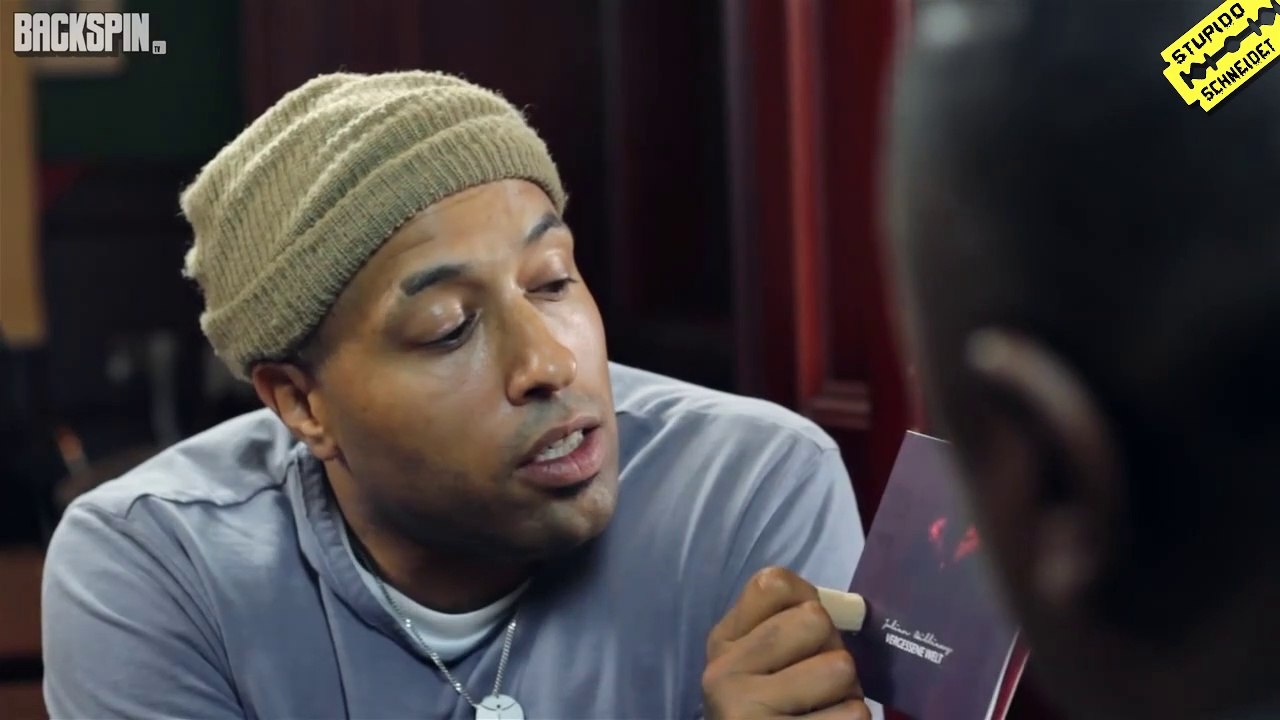 Julian Williams der Untermensch (Stupido schneidet)