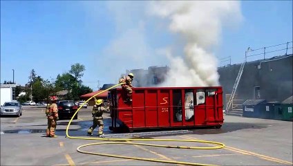 Feu dans un conteneur