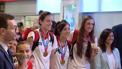 下载视频: Las campeonas del Eurobasket 2019 ya están en Madrid