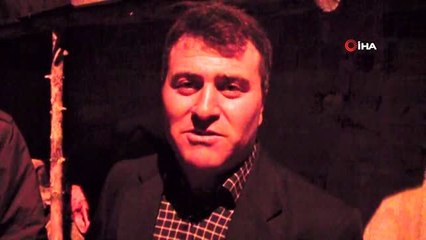 Öküz ve eşek kılığına giren köylüler düğünlere renk katıyor