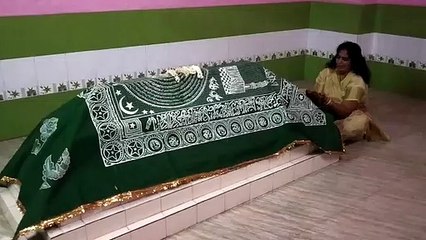 தர்காவுக்குள் தலைவிரி கோலத்தில் புலம்பல்.. தூக்கி சென்ற போலீஸ்-வீடியோ