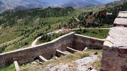 Doğu Karadeniz'in en görkemli kalesi ziyaretçilerini bekliyor