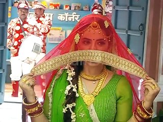 Baavle Utaavle | Watch Entry of New Wife of Guddu Ji | बावले उतावल