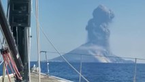 L'éruption du volcan Stromboli filmée depuis un voilier