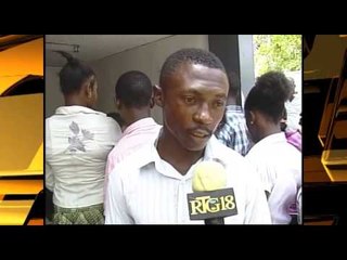 RTG.- Plusieurs citoyens massées devant le bureau de l'ONI, pour rétirer leur CIN.