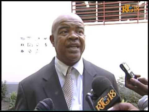 Haïti / Élection.- Processus de vérification des procès-verbaux au centre de tabulation.