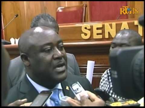 Proposition d' un projet de résolution visant à réclamer l'arrêt du processus électoral.