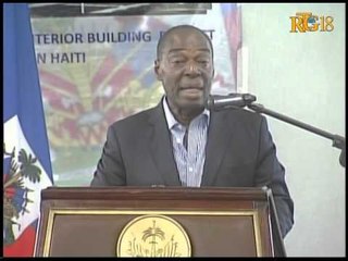 Le Président  de la république,  Michel Joseph Martelly inaugure le nouveau local du MICT.