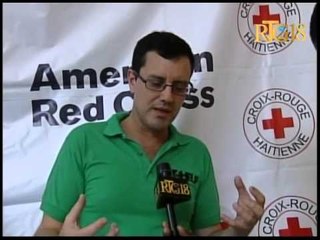 La Croix-rouge américaine et les responsables HELP ont inauguré une laboratoire informatique.