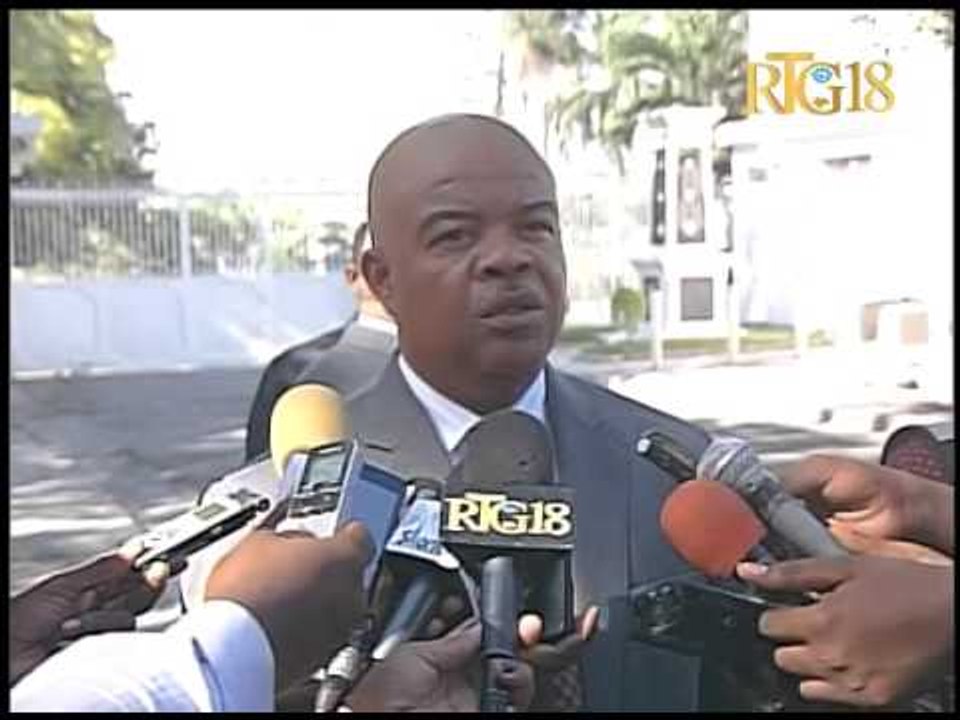 Rencontre entre le Président provisoire Jocelerme Privert et des représentants des partis politiques