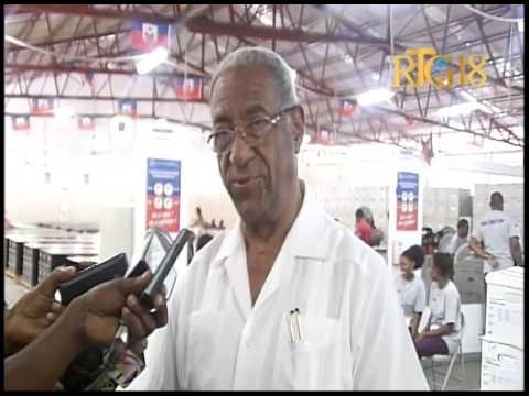 La Commission de vérification poursuite des opérations au Centre de tabulation des votes.