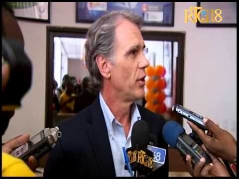 Total Haïti inaugure ce vendredi 6 mai 2016, un nouveau magasin sur la route de l'Aéroport.