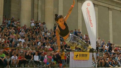 Desafiando la gravedad en la competición mundial de slackline