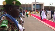 الرئيس السيسى يغادر النيجر عقب ترأسه القمة الأفريقية  (فيديو)