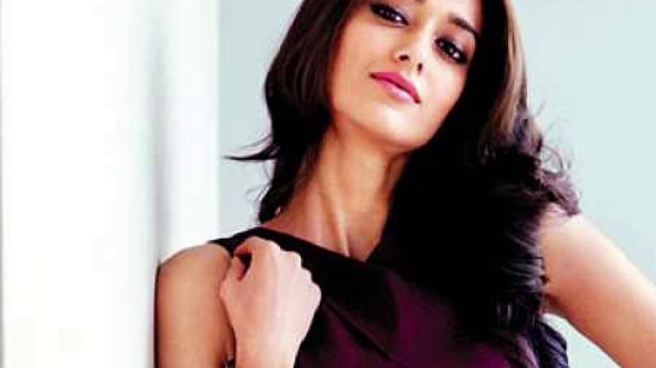 Ileana Act Bold Move(tamil)