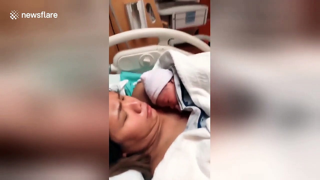 Born with attitude! Kentucky baby gives dad the middle finger at hospital