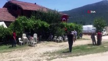 Burdur’lu şehidin evi Türk Bayraklarıyla donatıldı