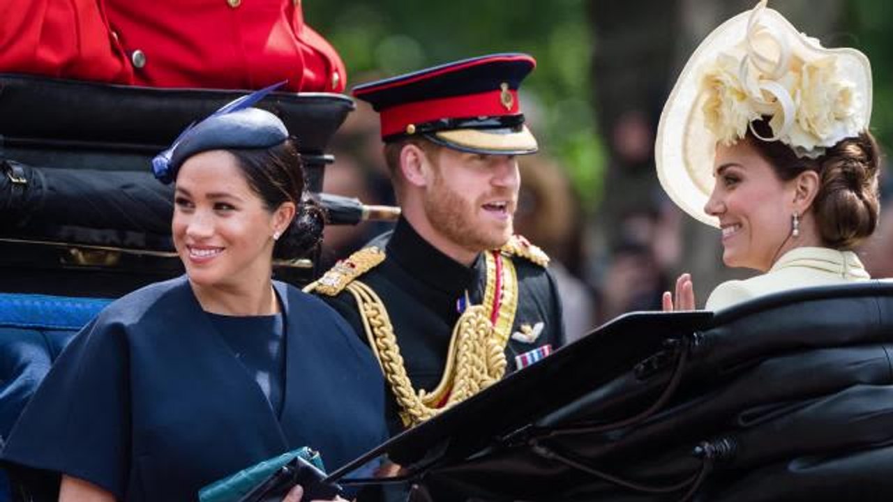 PHOTOS. Baptême d'Archie : quand Kate Middleton pique la tenue...