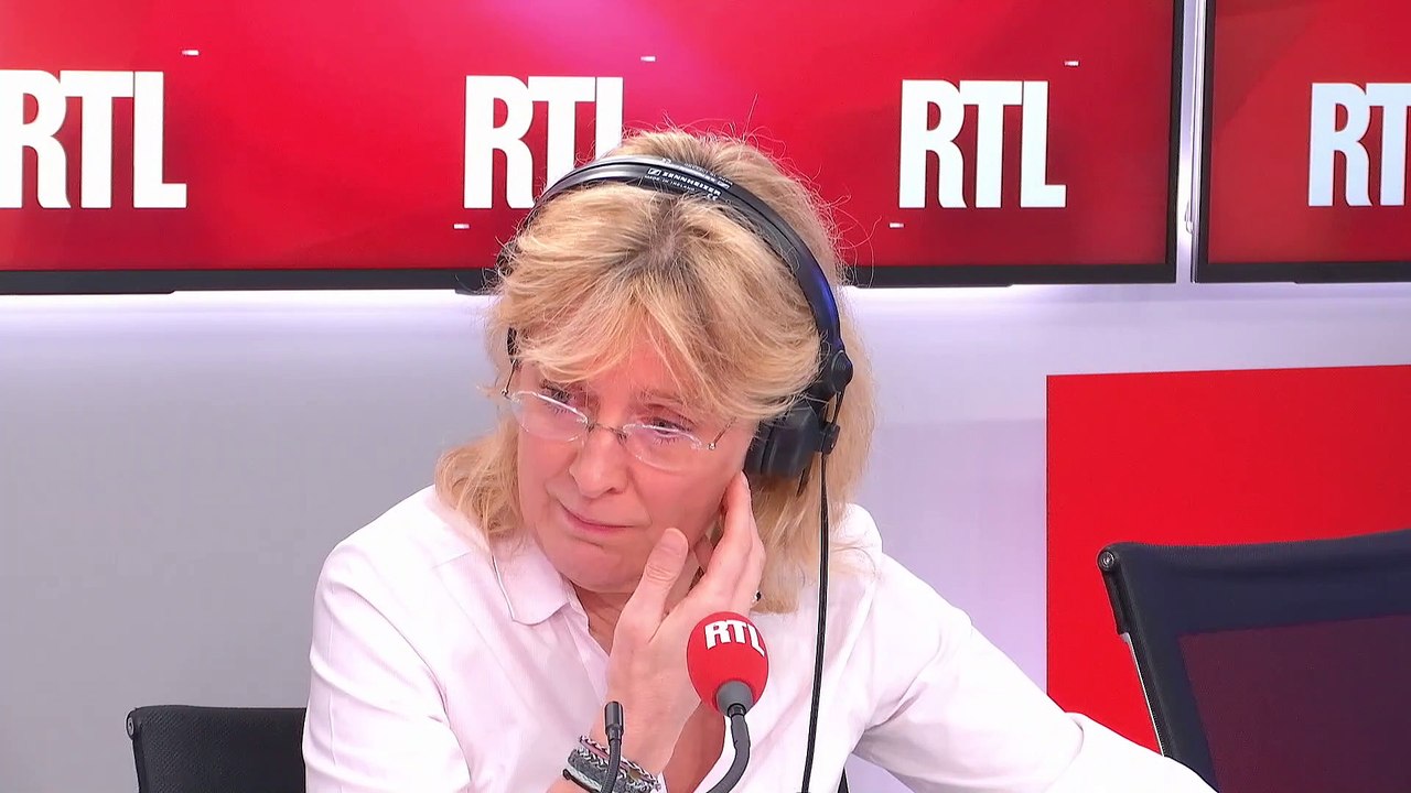 "Pendant une demi-heure j'ai hurlé", témoigne celle qui a accouché seule oubliée à l'hôpital