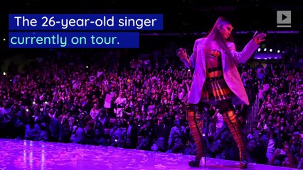 Ariana Grande Drops 'In My Head' Music Video