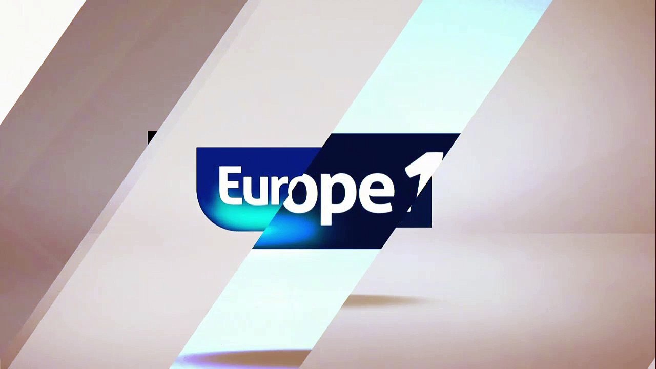 Écotaxe sur les billets d'avion : "les modalités visent à ne pas pénaliser les compagnies française", assure Elisabeth Borne