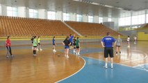 Kombetarja U19 në javen e fundit të përgatitjeve për kampionatin e hendbollit në Lituani-Lajme