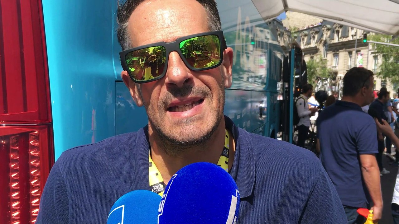 Les mécaniciens ont un rôle central, "un peu comme en Formule 1" explique Julien Jurdie, le directeur sportif d'AG2R la Mondiale