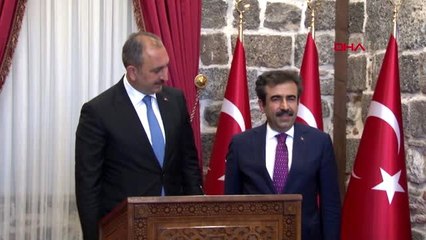 DİYARBAKIR ADALET BAKANI GÜL DİYARBAKIR'DA KONUŞTU-1
