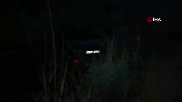 Su dolu kanala düşen araçta, kocasının cesediyle birlikte 25 saat kurtarılmayı bekledi