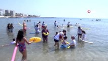 Mersin'de yaşamalarına rağmen denize hiç gitmeyen çocuklar gönüllerince eğlendi