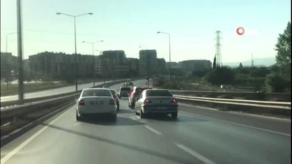 Düğün konvoyundaki trafik magandalarının tehlikeli hareketleri kamerada