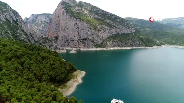 Şahinkaya Kanyonu eşsiz doğal güzelliği ile hayran bırakıyor