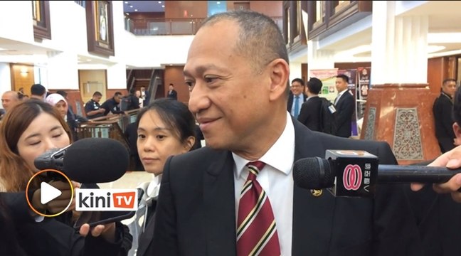 BN kalah bawah siapa? Nazri ulas Najib dilantik ketua penasihat BN