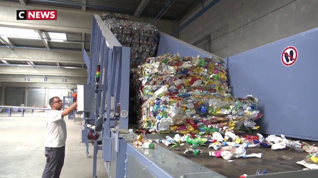 Environnement : comment recycler les plastiques opaques ?