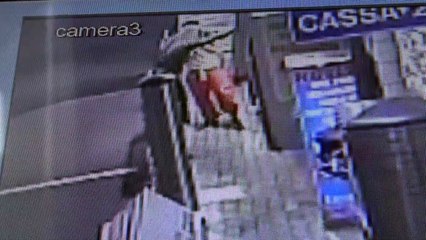 LADRI IN AZIONE AUTOLAVAGGIO TREMOLADA PESSANO MILANO ITALY