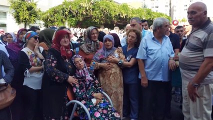 Görev yaptığı hastaneye giderken düşerek hayatını kaybeden sağlıkçı için tören düzenlendi