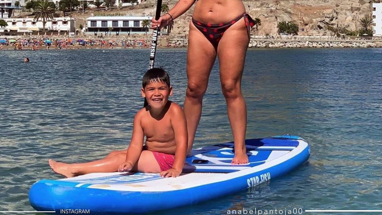 El descuido de Anabel Pantoja con su bikini lo enseñan todo  19320 ES
