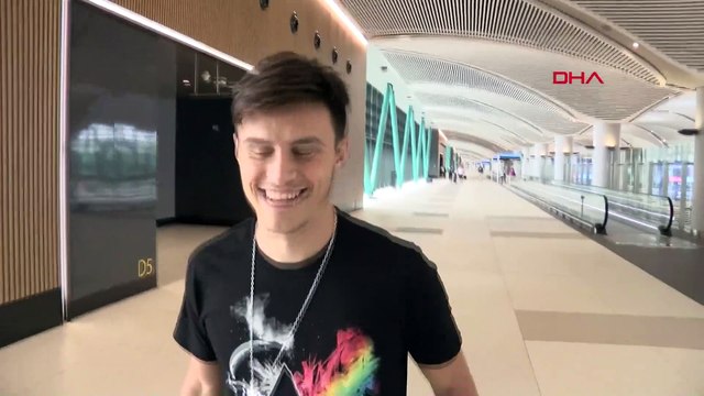 Napoli ile adı geçen Eljif Elmas, İstanbul'a geldi