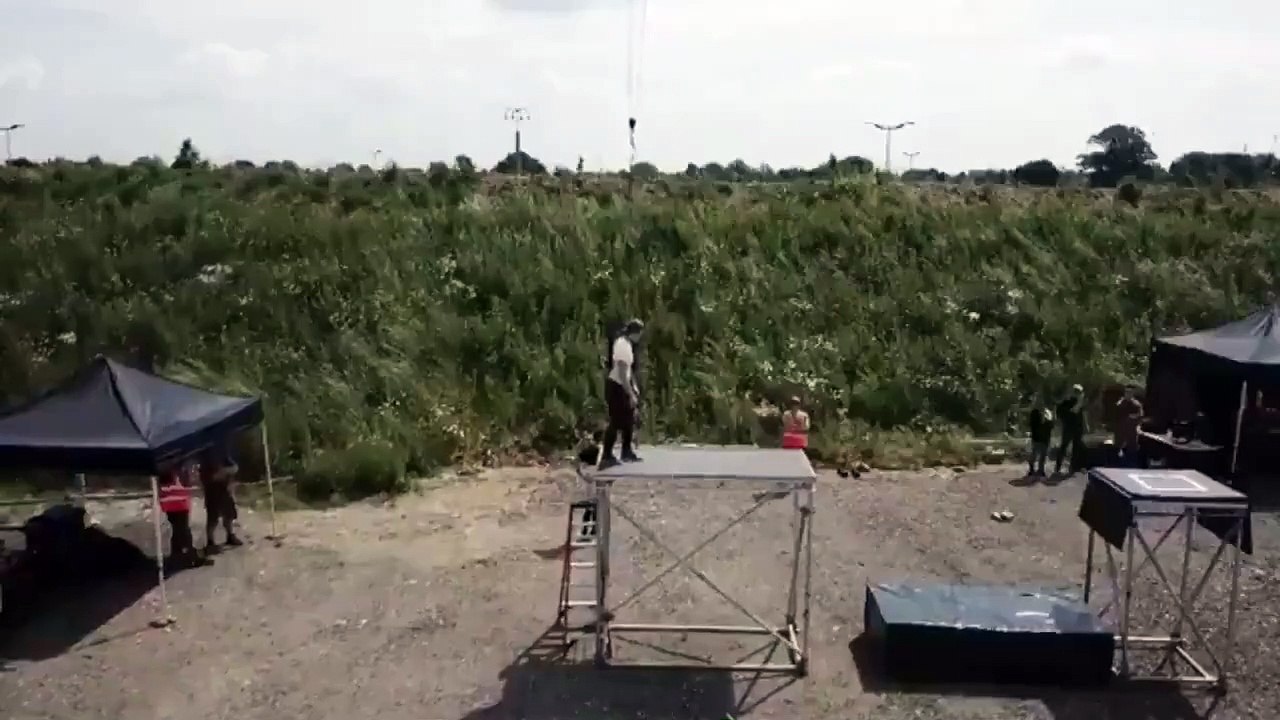 Spider-Man Far From Home : Tom Holland doing his own stunts ! Marvel