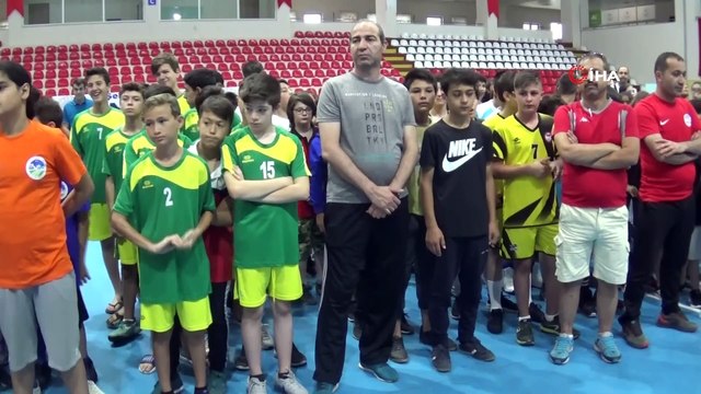 Minikler İl Karmaları Hentbol Türkiye Şampiyonası başladı