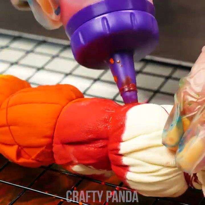 Transform It! 11 Smart DIY Clothing And Fashion Hack Ideas